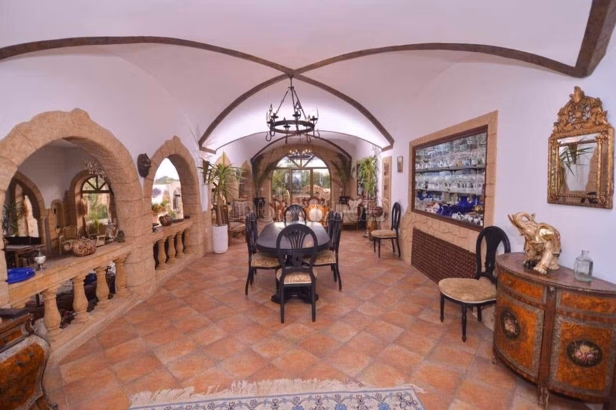 Authentic Villa for Sale in Hammamet North