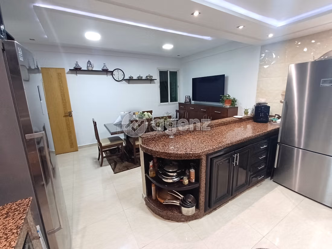 Appartment te koop van 200 m², 4 slaapkamers La Gironde Casablanca
