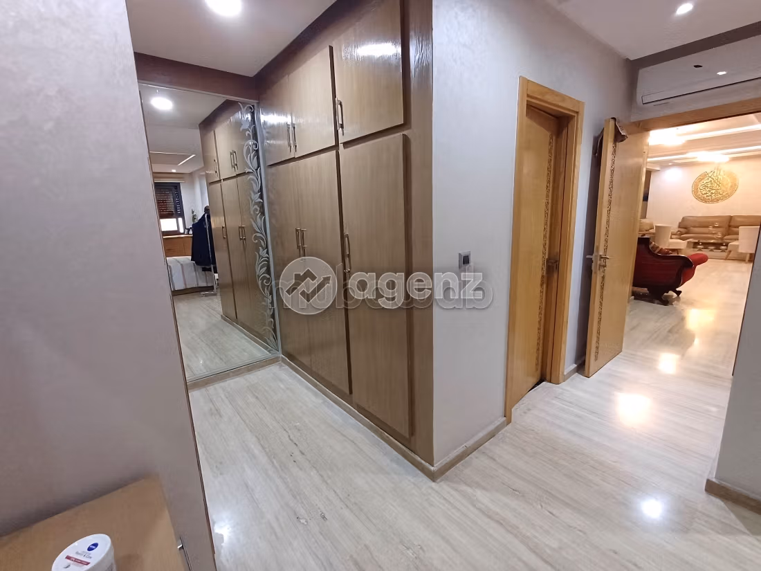 Appartment te koop van 200 m², 4 slaapkamers La Gironde Casablanca