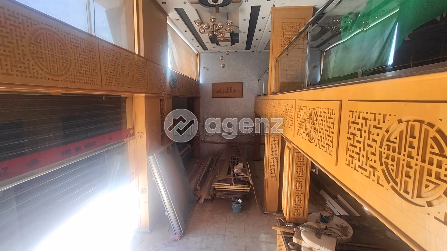 Commerce à louer 114 m² Oulad Azzouz Dar Bouazza