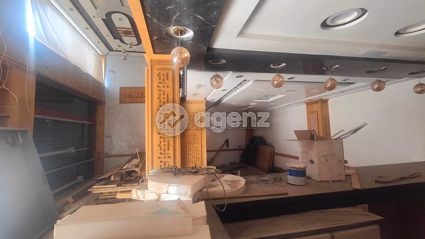 Commerce à louer 114 m² Oulad Azzouz Dar Bouazza
