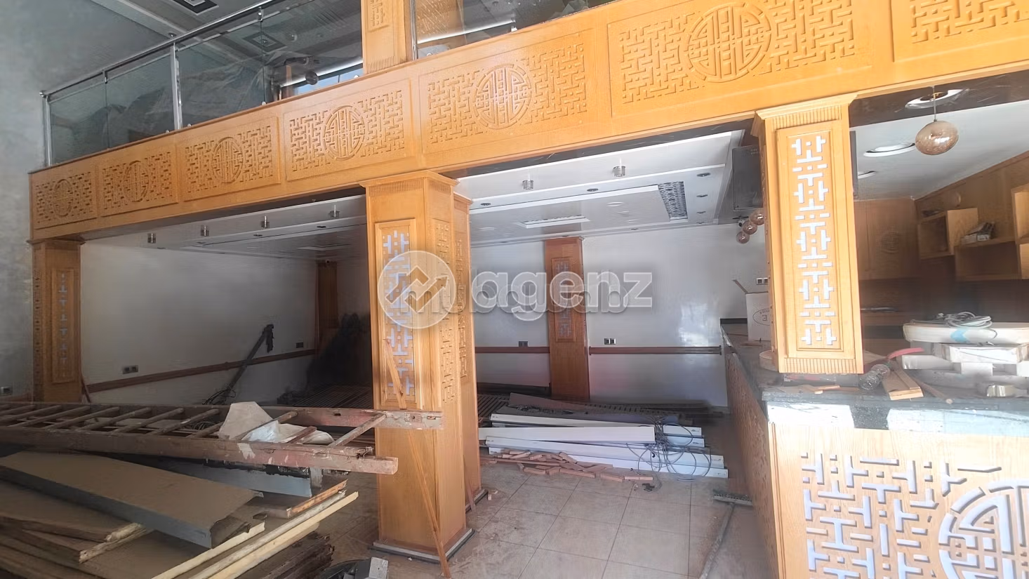 Commerce à louer 114 m² Oulad Azzouz Dar Bouazza