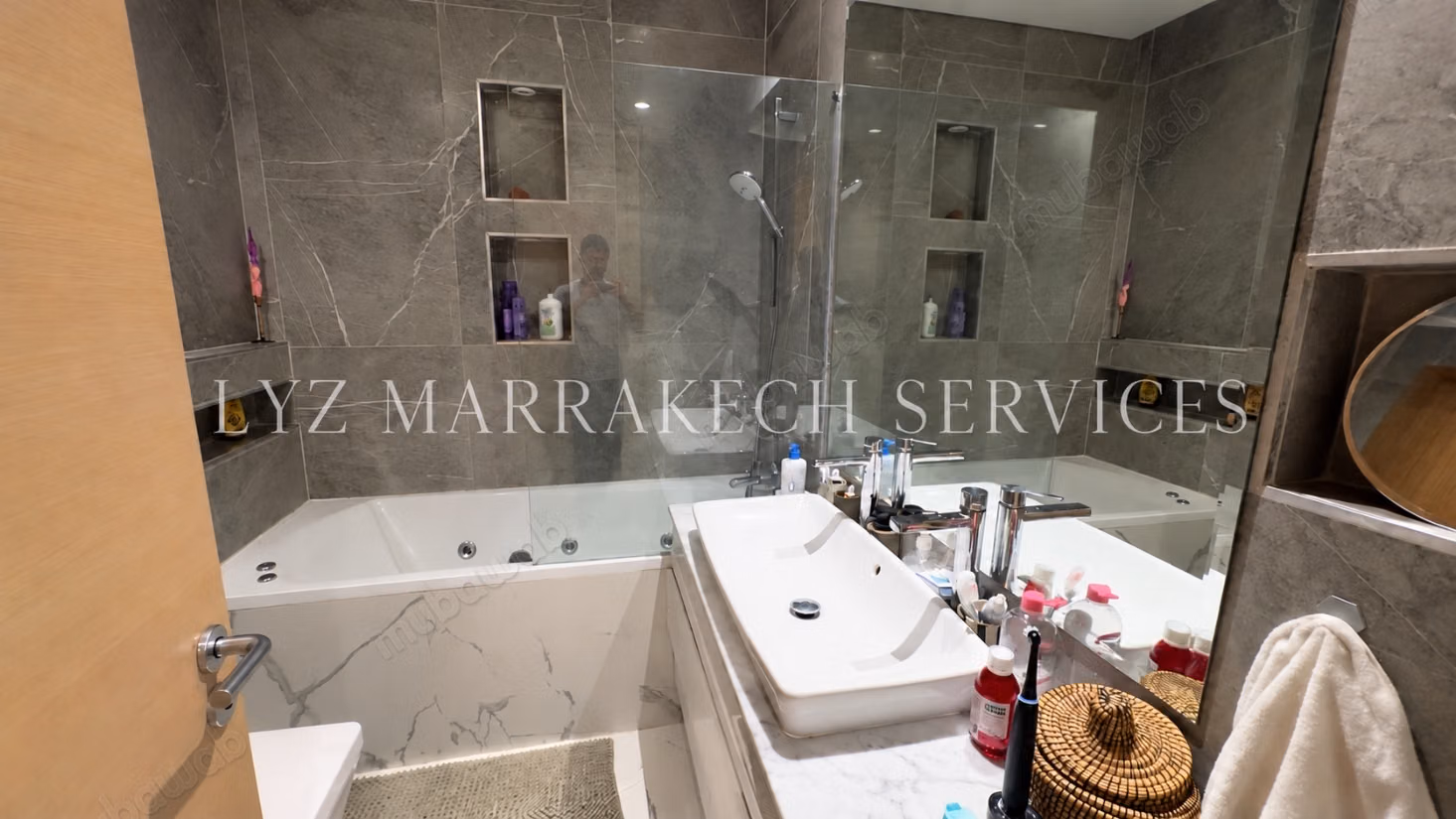 Stunning penthouse apartment facing south in Prestigia Golf City