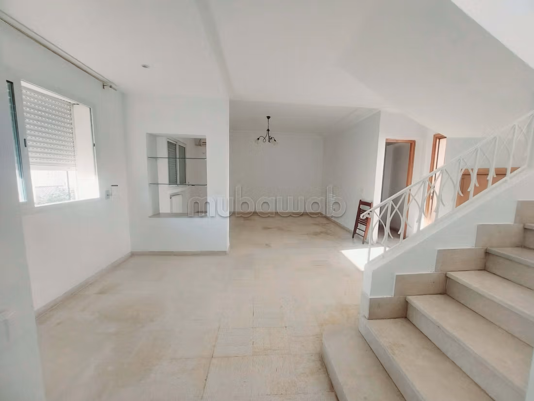 In affitto superbo duplex 150 m2 La Marsa