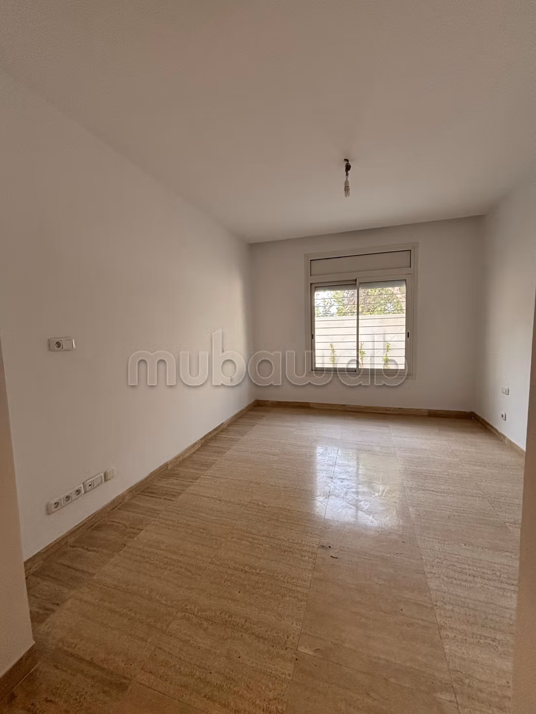 Appartement à la marsa location avec jardin