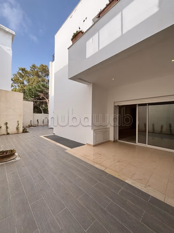 Appartamento a La Marsa in affitto con giardino