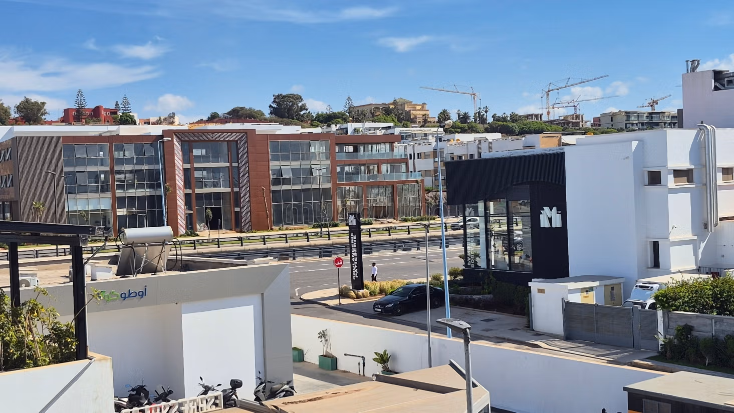 Bâtiment commercial 1er Macdo Darb