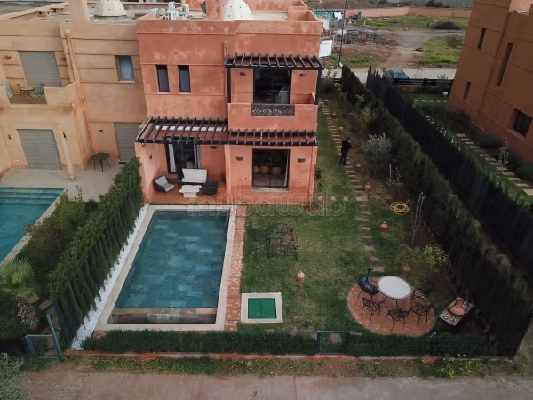 Villa d'eccezione in prima linea sul golf,