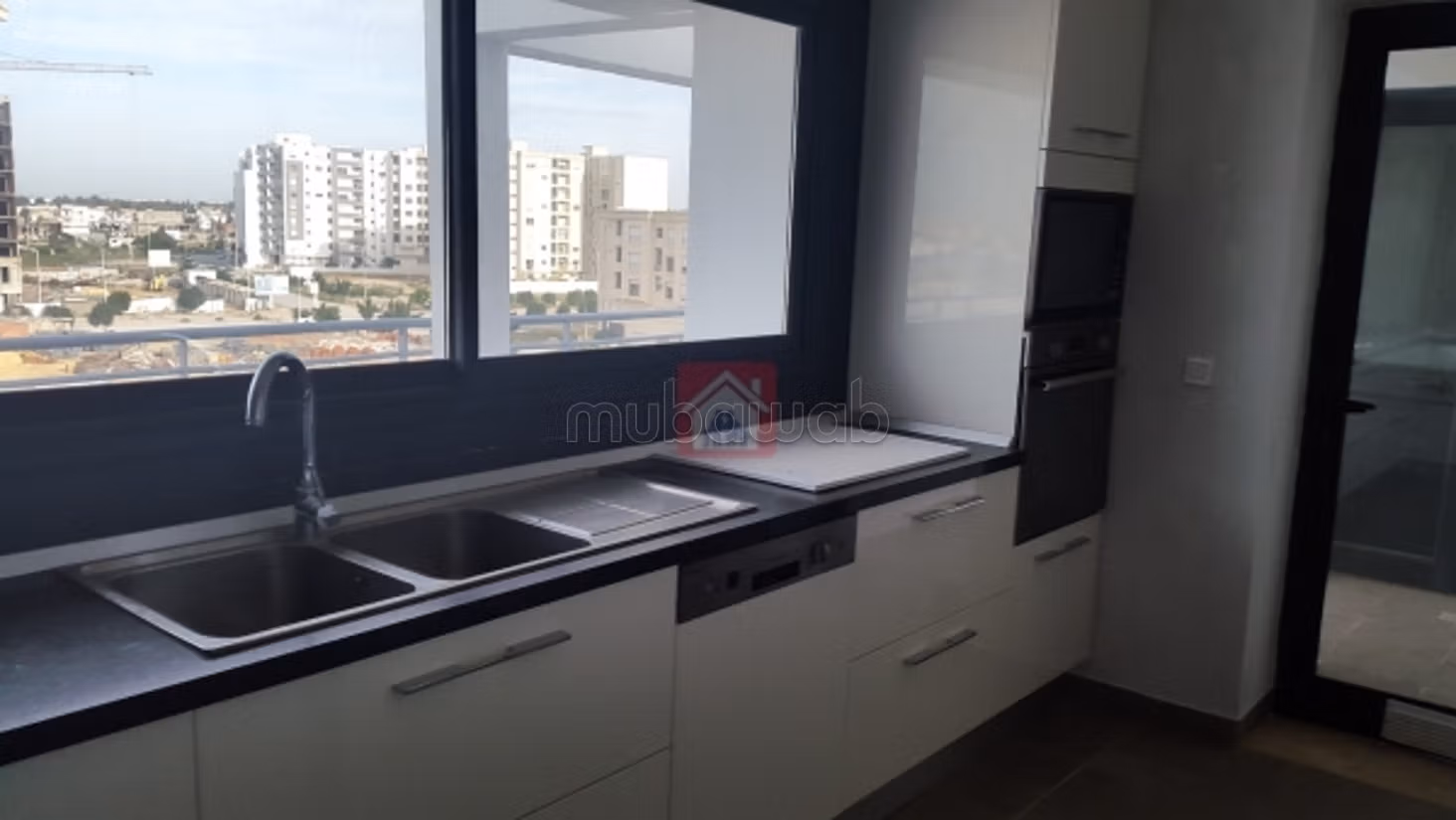 Luxury and Comfortable Penthouse for Sale with Pool in