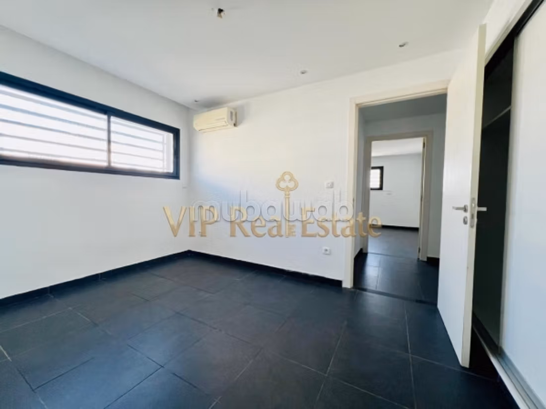 A Louer un Duplex avec jardin Marsa les pins