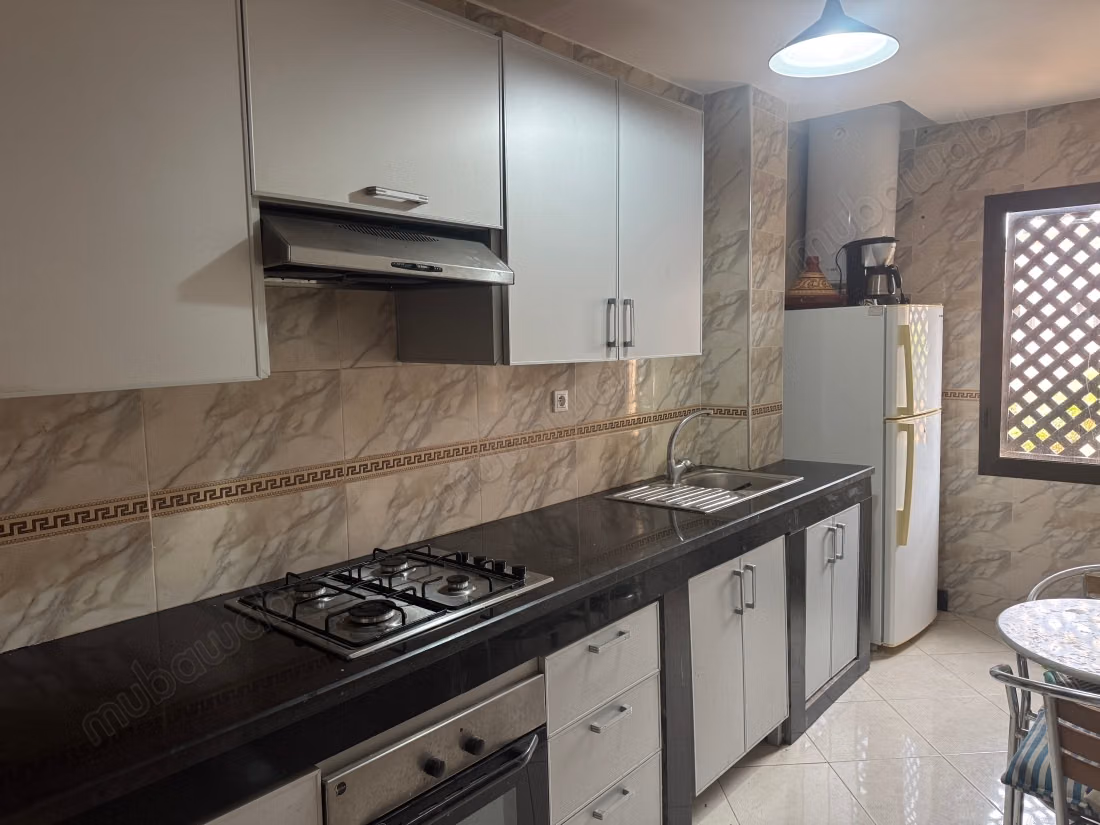 Bel appartement à louer ou à vendre avec un toit