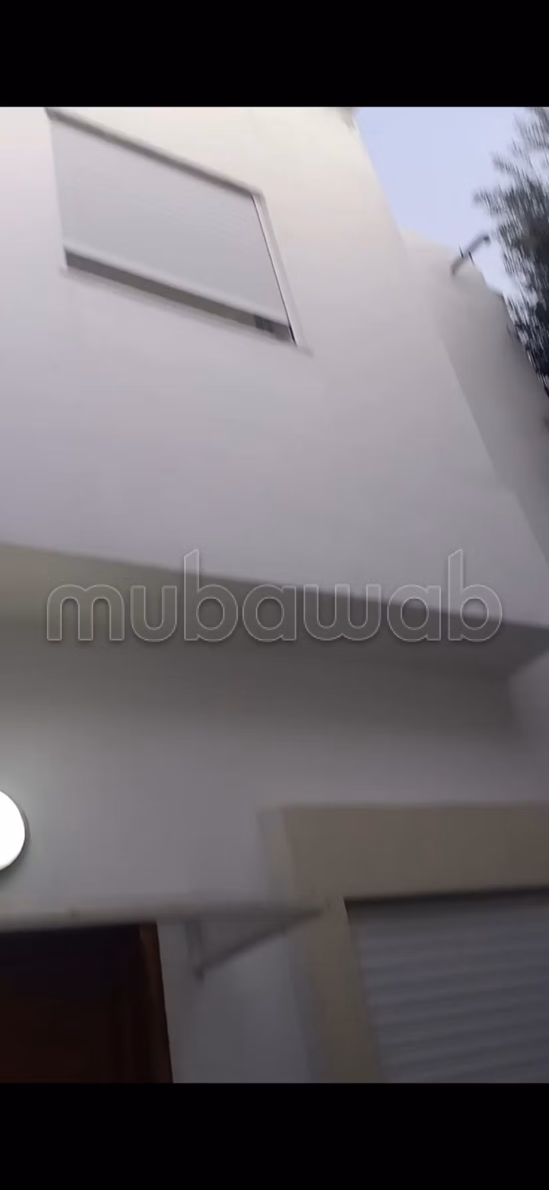 Proprietà in vendita a Ben Arous. 8 camere da letto. Terrazzo e garage