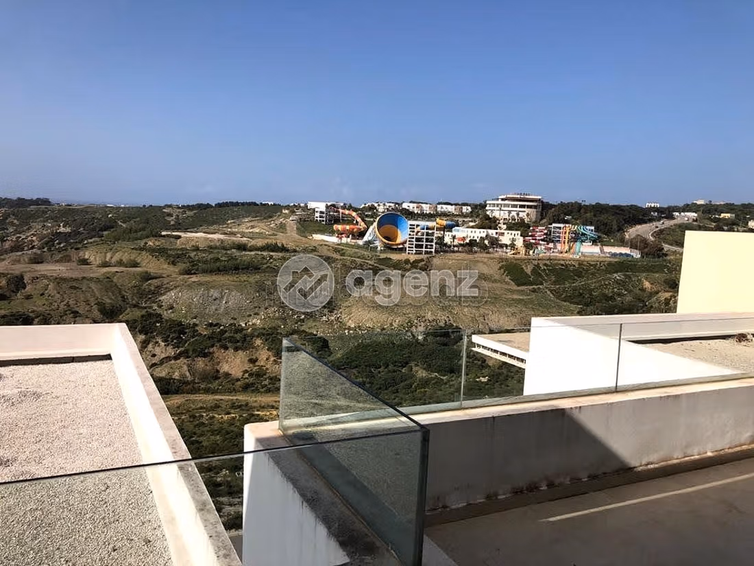 Appartement te huur 162 m², 3 slaapkamers Malabata Tanger