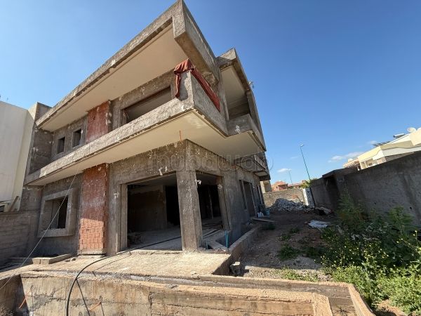 Villa semi finie Adresse d’exception sur le Boulevard Mohammed VI à Marrakech