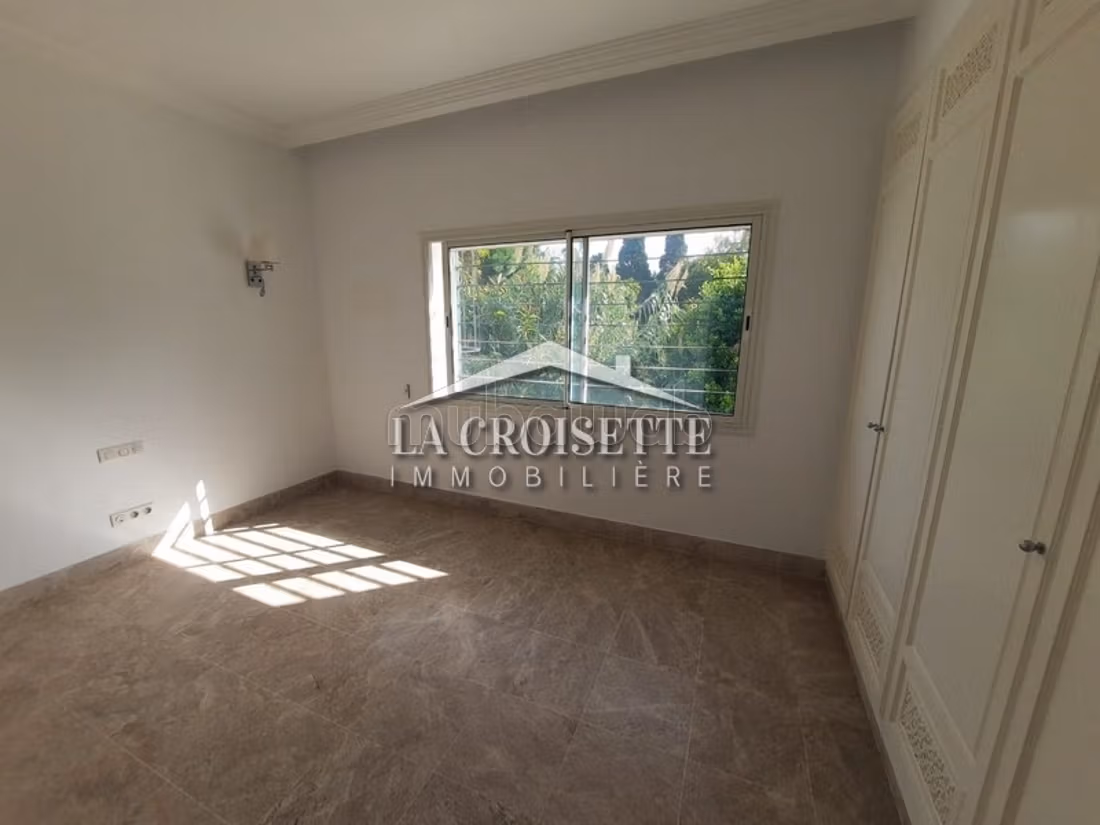 Villa s5 avec piscine à La Marsa