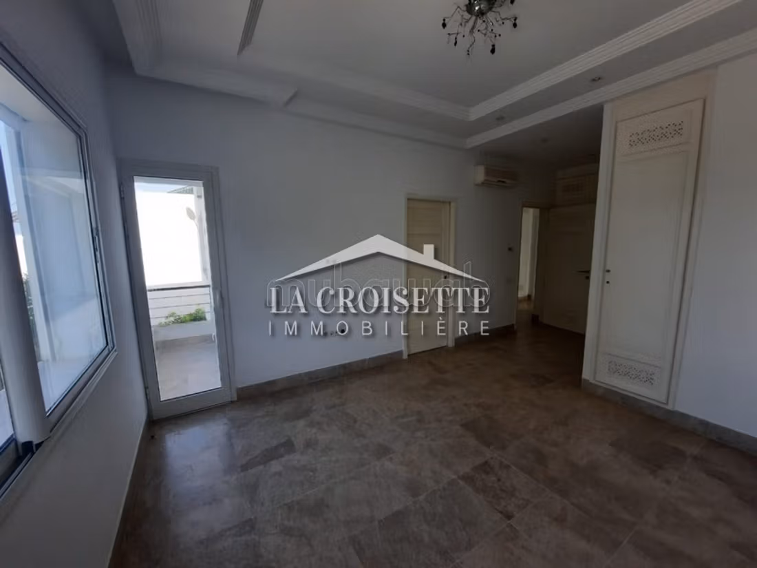 Villa s5 avec piscine à La Marsa