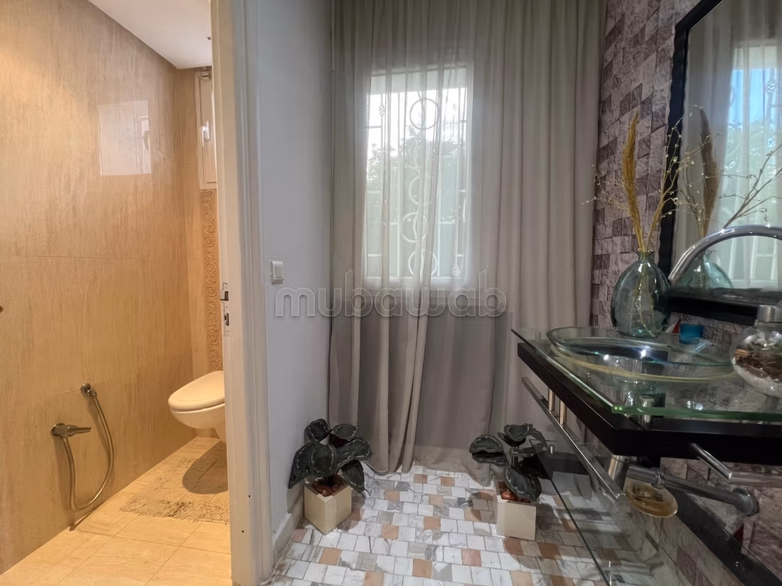 A vendre une villa à Ennasr