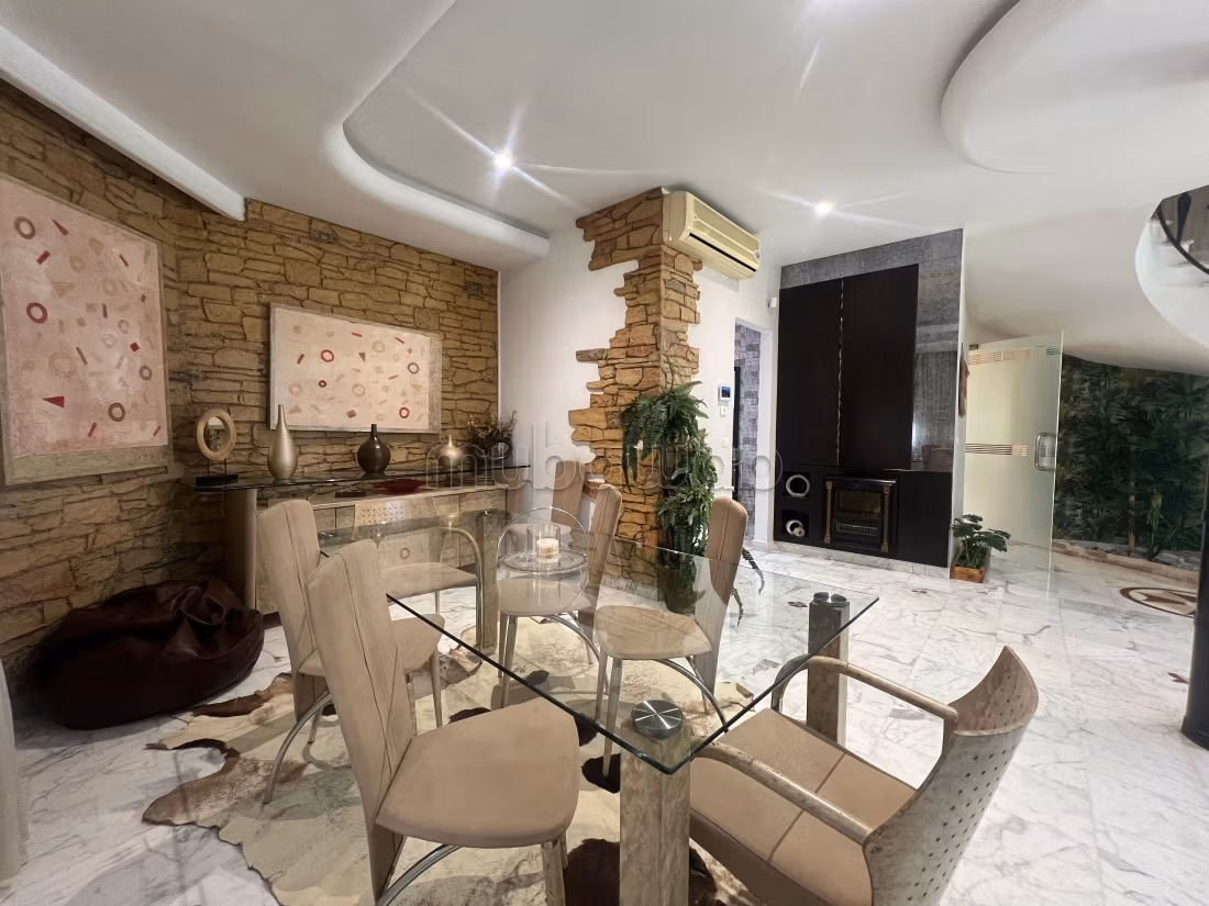 A vendre une villa à Ennasr