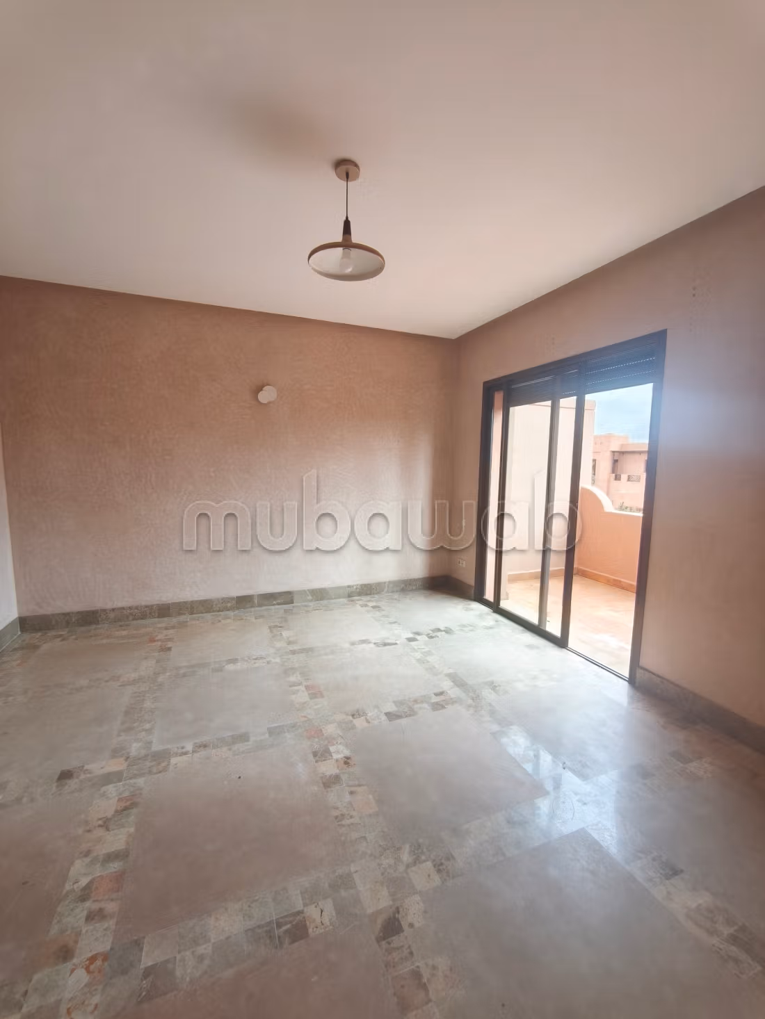 Luxury house for rent on Route de l'Ourika. Area 237 m². Pool and air conditioning.