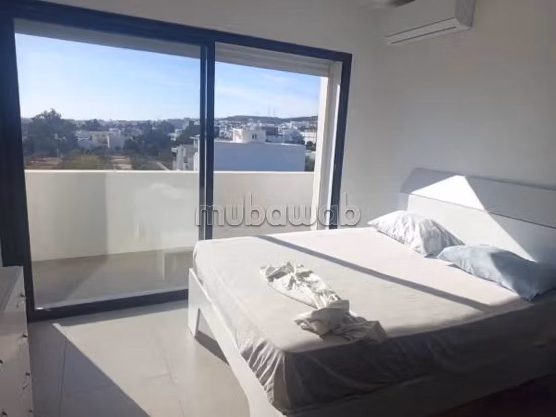 S1 avec un grand terrasse vue sur mer