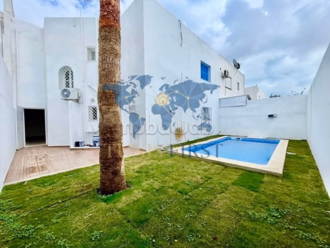 In affitto Duplex con piscina a Città El Khalil