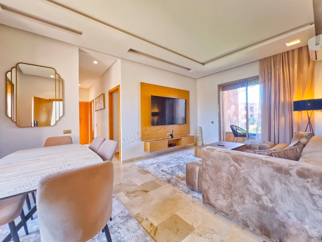 3 chambres • suite parentale • piscine • meublé