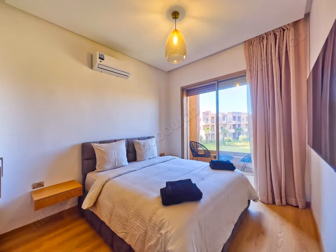 3 chambres • suite parentale • piscine • meublé