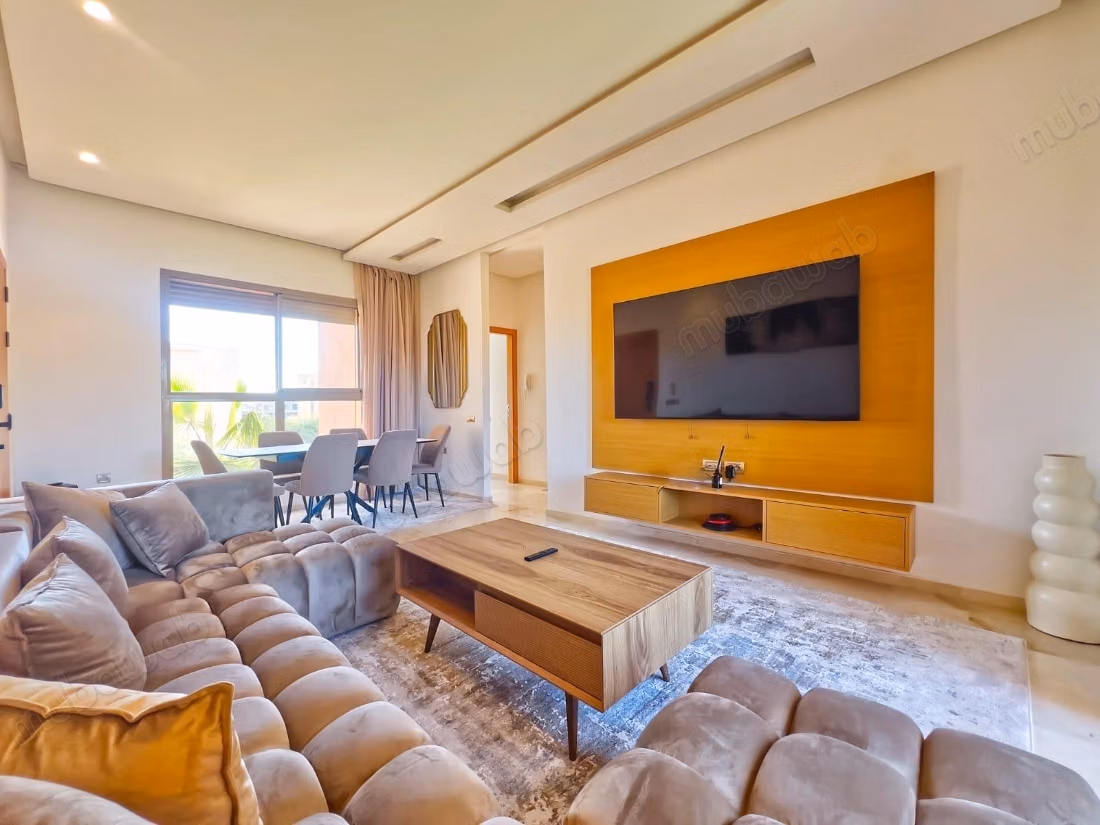 3 chambres • suite parentale • piscine • meublé