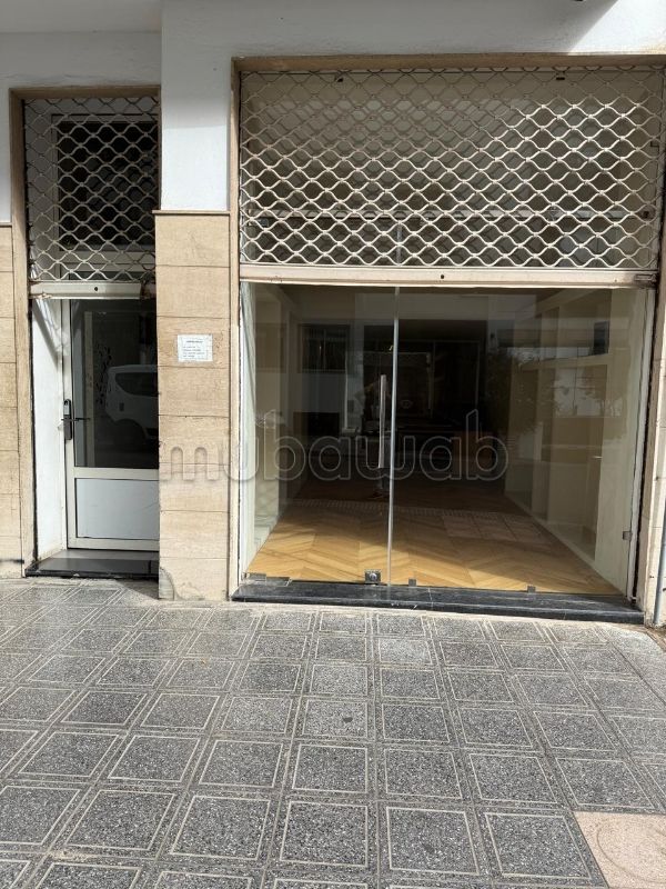 Local commercial gauthier 145 m²