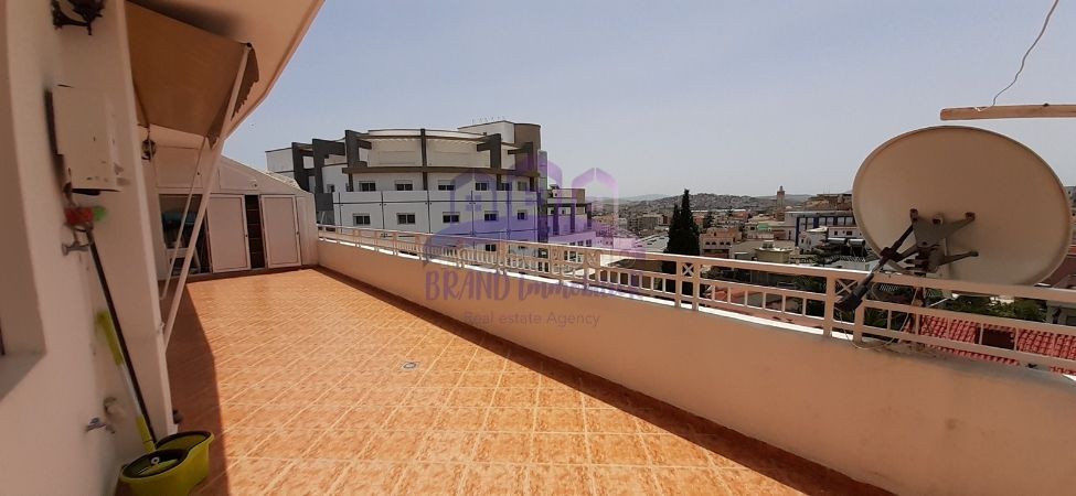 Bel appartement avec terrasse à TANGER Centre