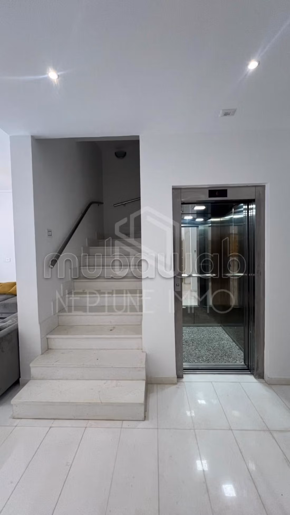 À vendre Triplex avec piscine à Gammarth