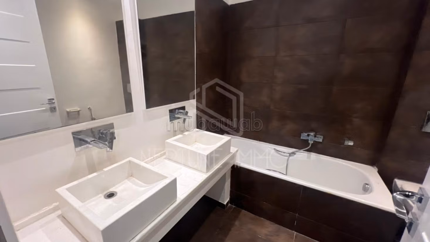 À vendre Triplex avec piscine à Gammarth