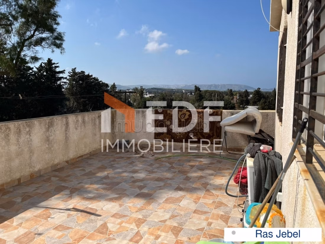 Duplex in vendita su Route de la Plage Ras Jebal