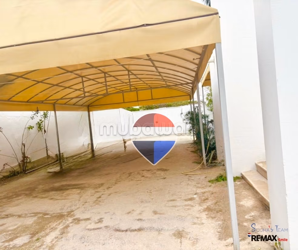 À louer Villa vide à Chotrana II