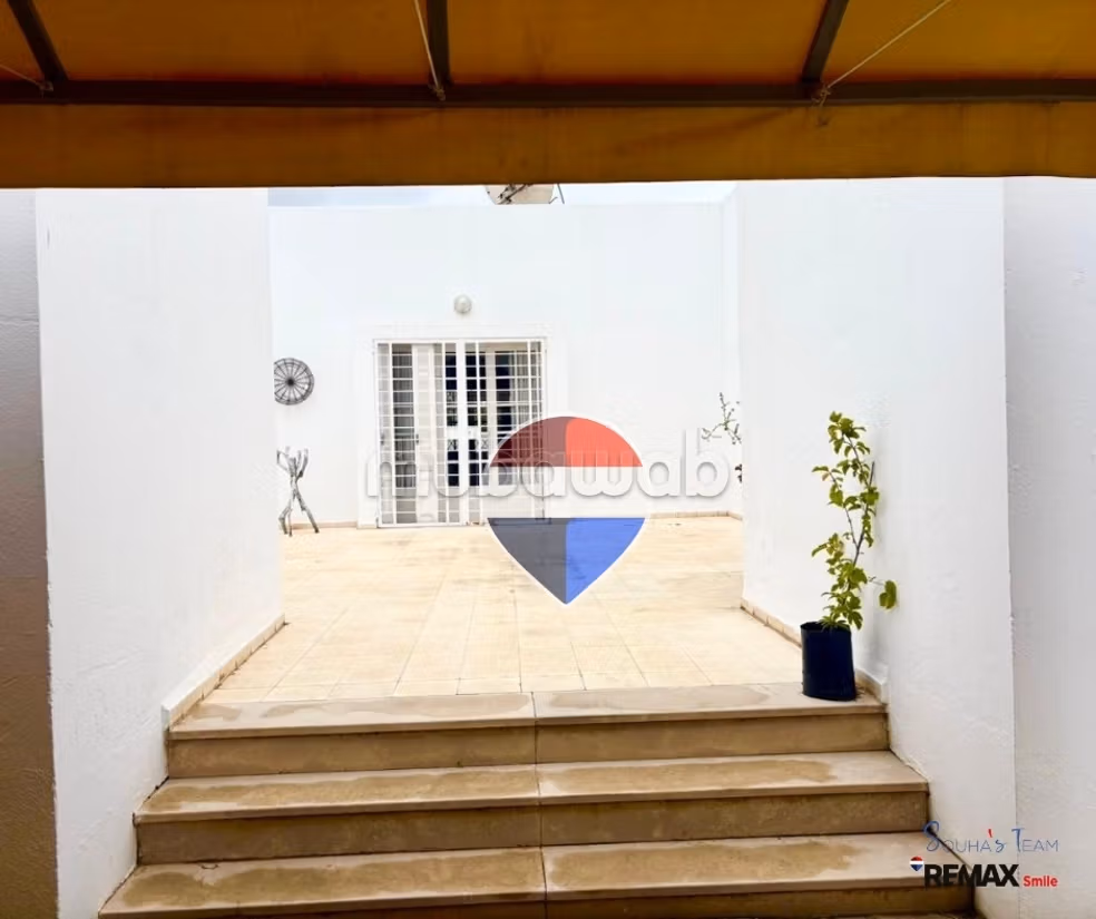À louer Villa vide à Chotrana II