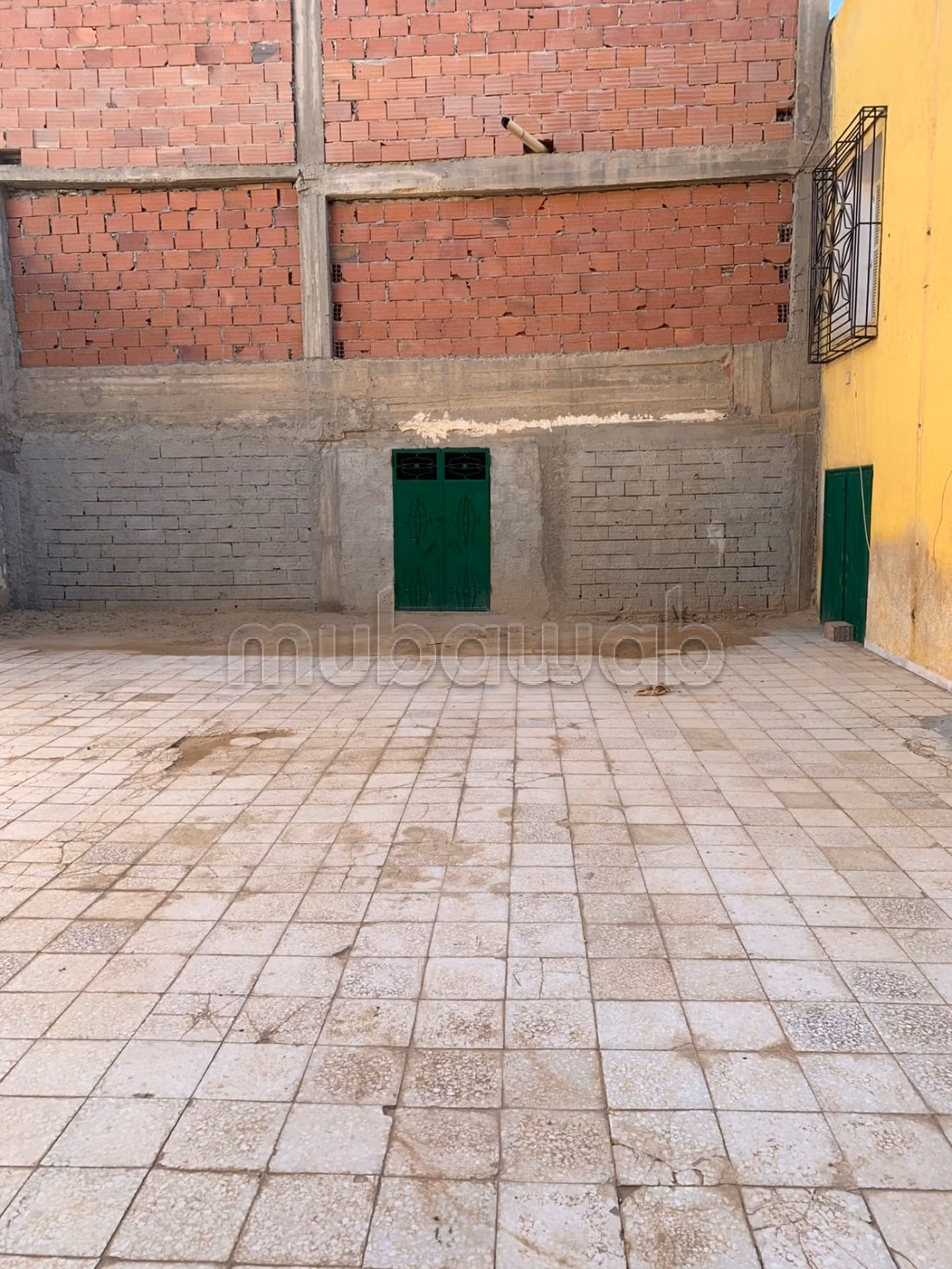 Strategic commercial space for rent - Tozeur