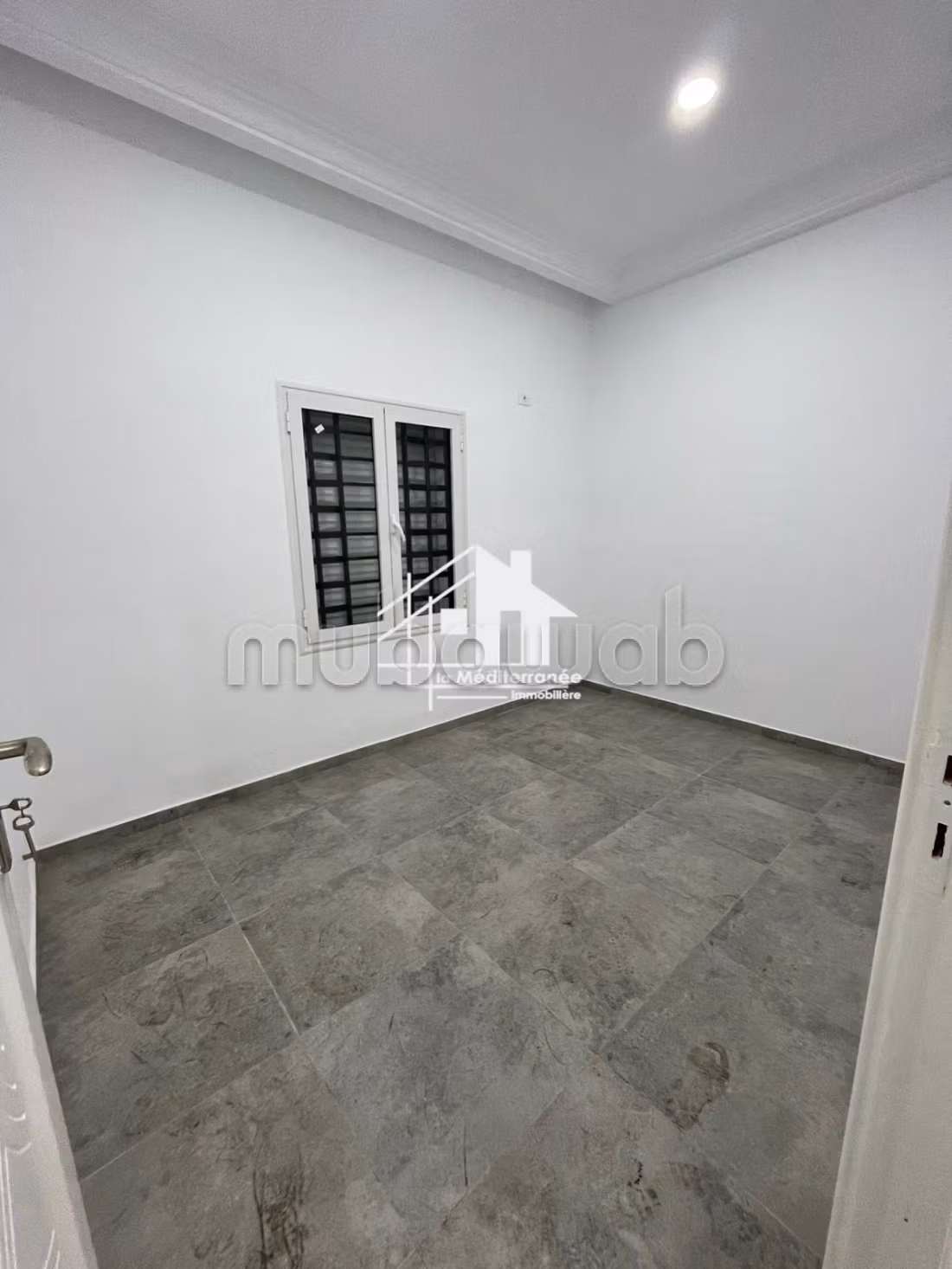 In affitto edificio ad uso ufficio a Tunisi