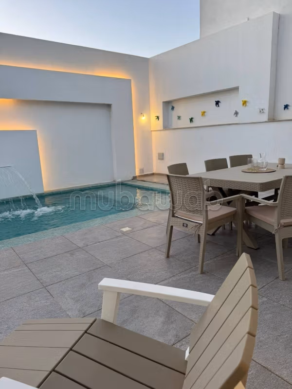 High standing villa with pool
