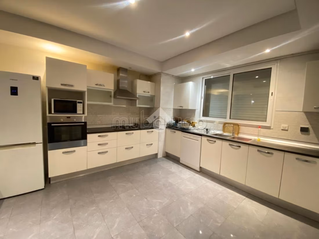 A furnished S2 duplex