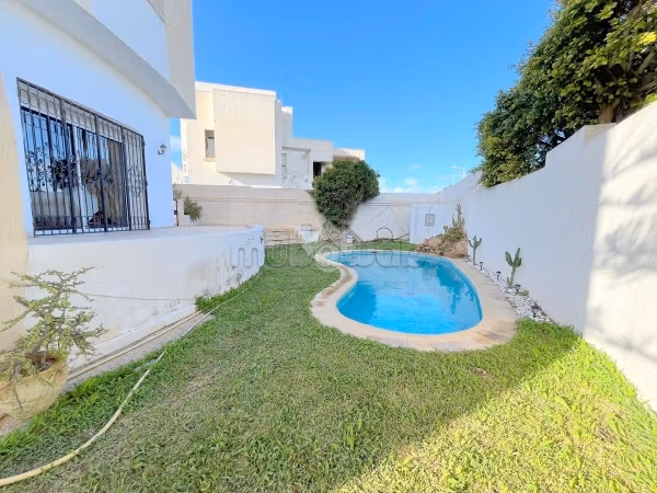Villa indipendente in vendita