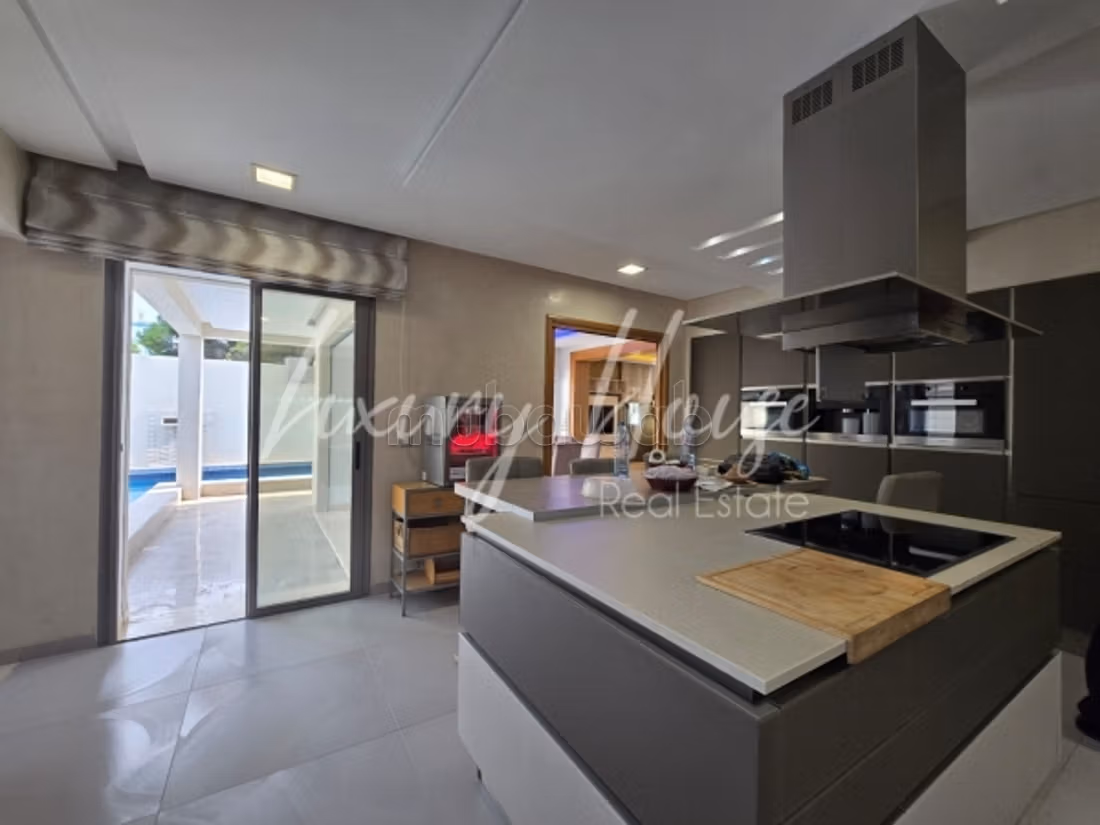 Villa haut Standing S5 meublée à la Marsa