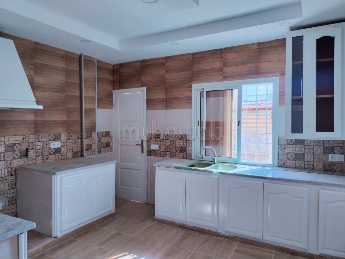 À vendre villa s4 avec piscine à hammamet nord
