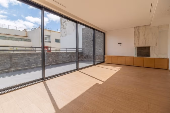 Appartamento moderno e soleggiato con terrazza