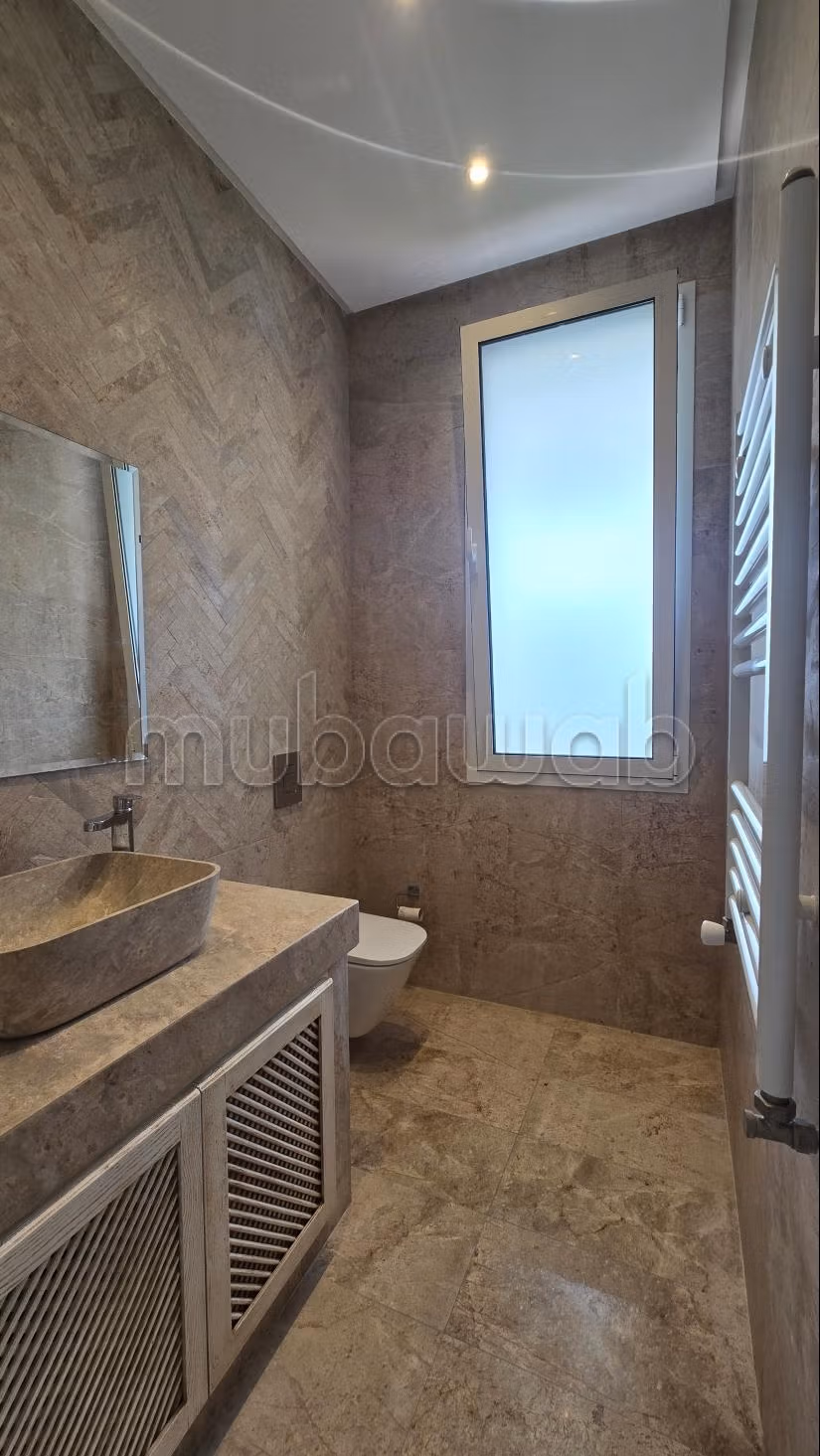 Une villa S3 vide à Gammarth