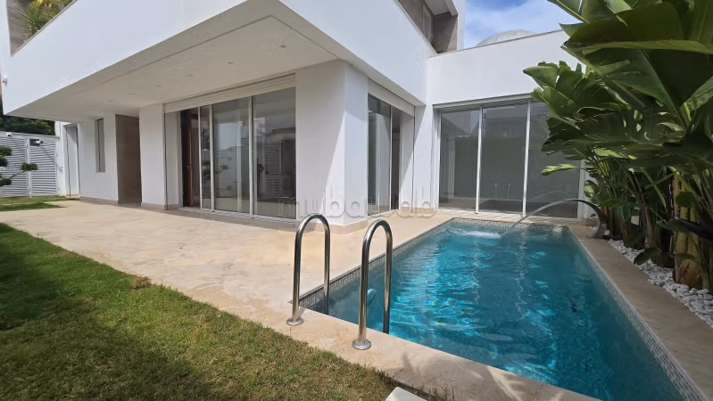 Une villa S3 vide à Gammarth