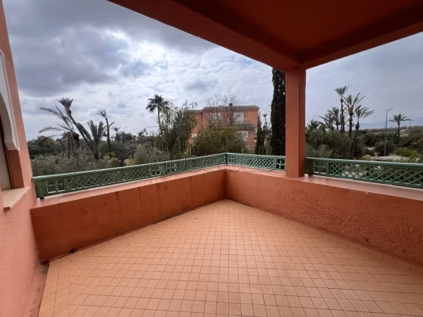 Duplex for sale in the heart of the palm grove