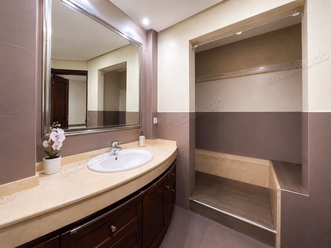 Location d'un appartement à Secteur Touristique. 3 chambres agréables. Parking et jardin