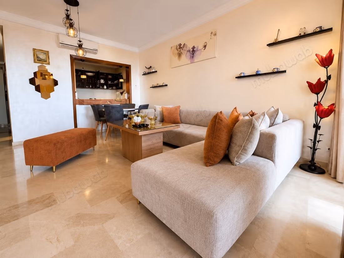 Affitto appartamento a Secteur Touristique. 2 belle camere da letto. Terrazzo e giardino