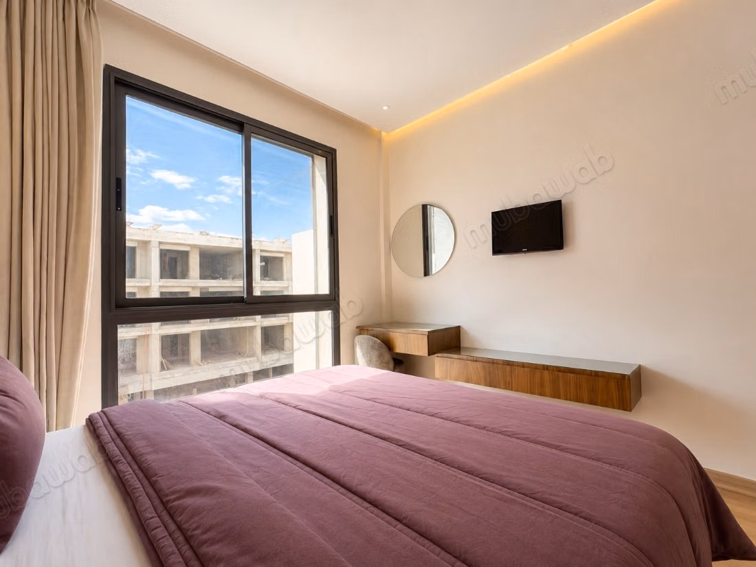 Affitto appartamento a Founti. 1 locale. Piscina e servizio di concierge