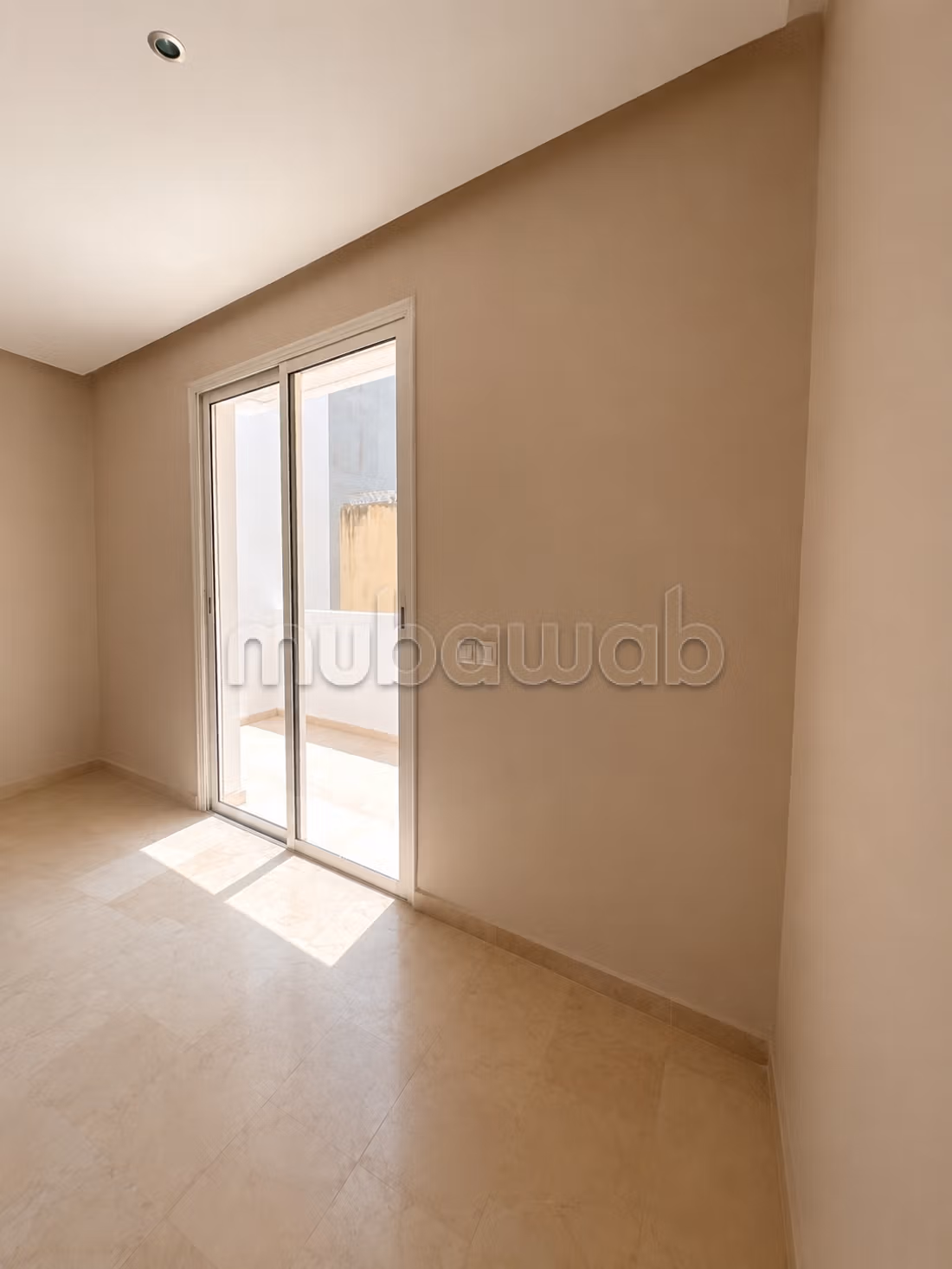 61 m² studio te koop in Mers Sultan